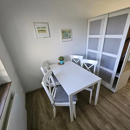 Oberon Apartment Dorphof
